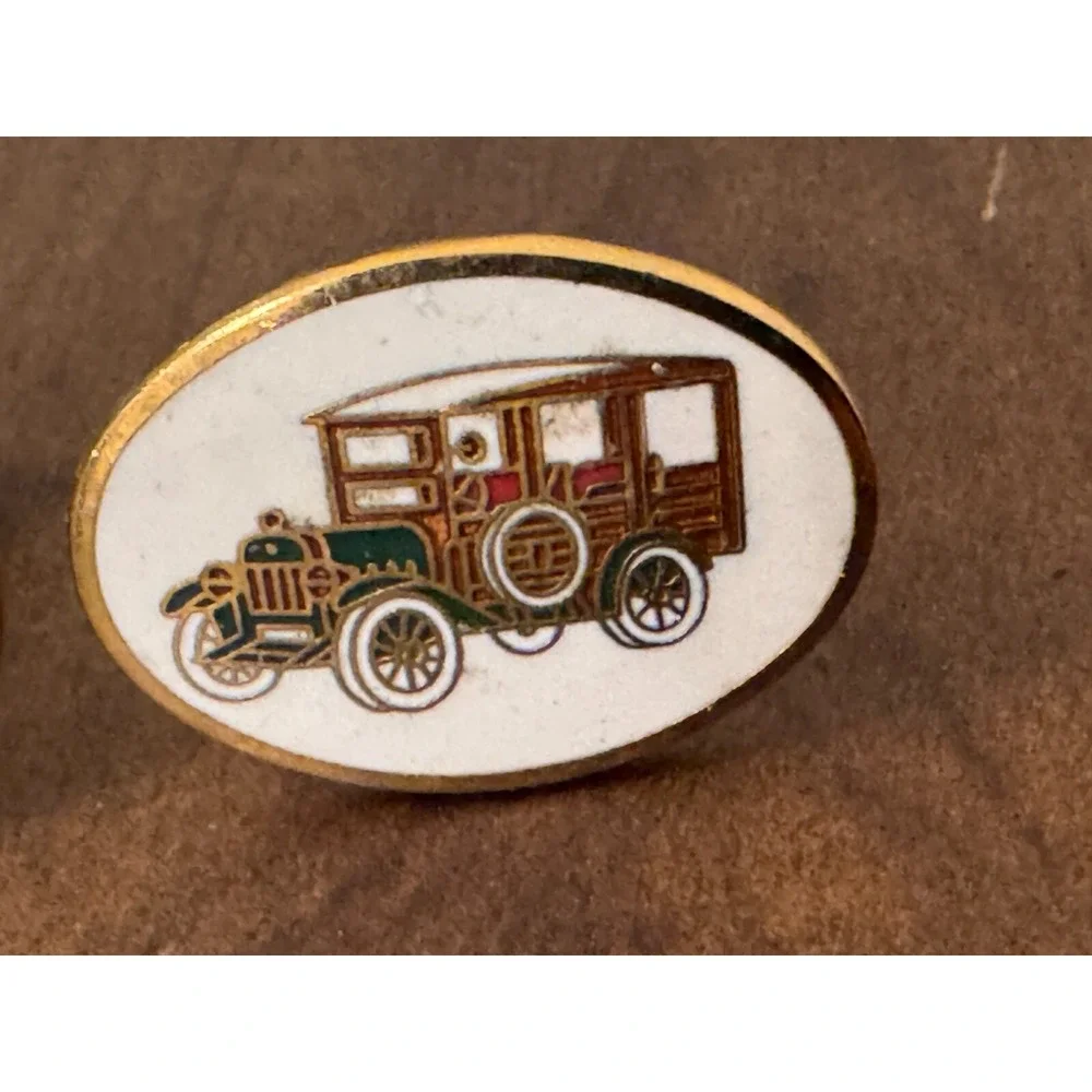 Vintage Avon Ford Model T Gold Tone‎ Enamel Cufflings Men
